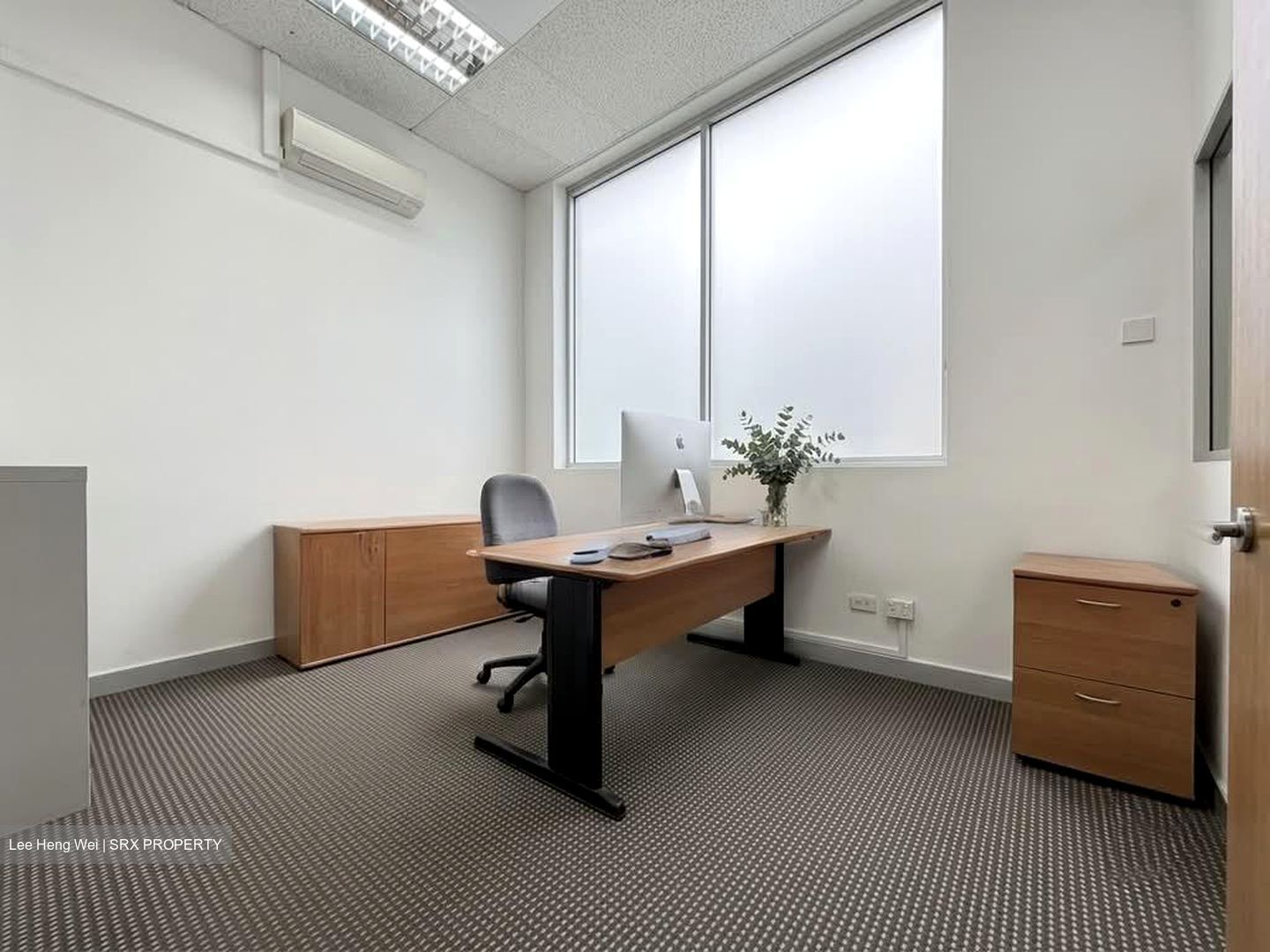 Kensington Park Condominium (D19), Office #580623401